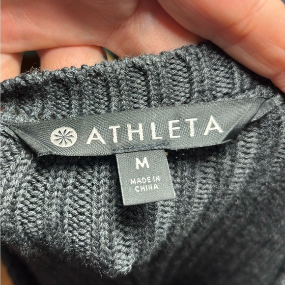 Athleta Empire Falls Sweater Quilted Gray Black Merino Fine Wool Blend Size Med - Picture 5 of 6